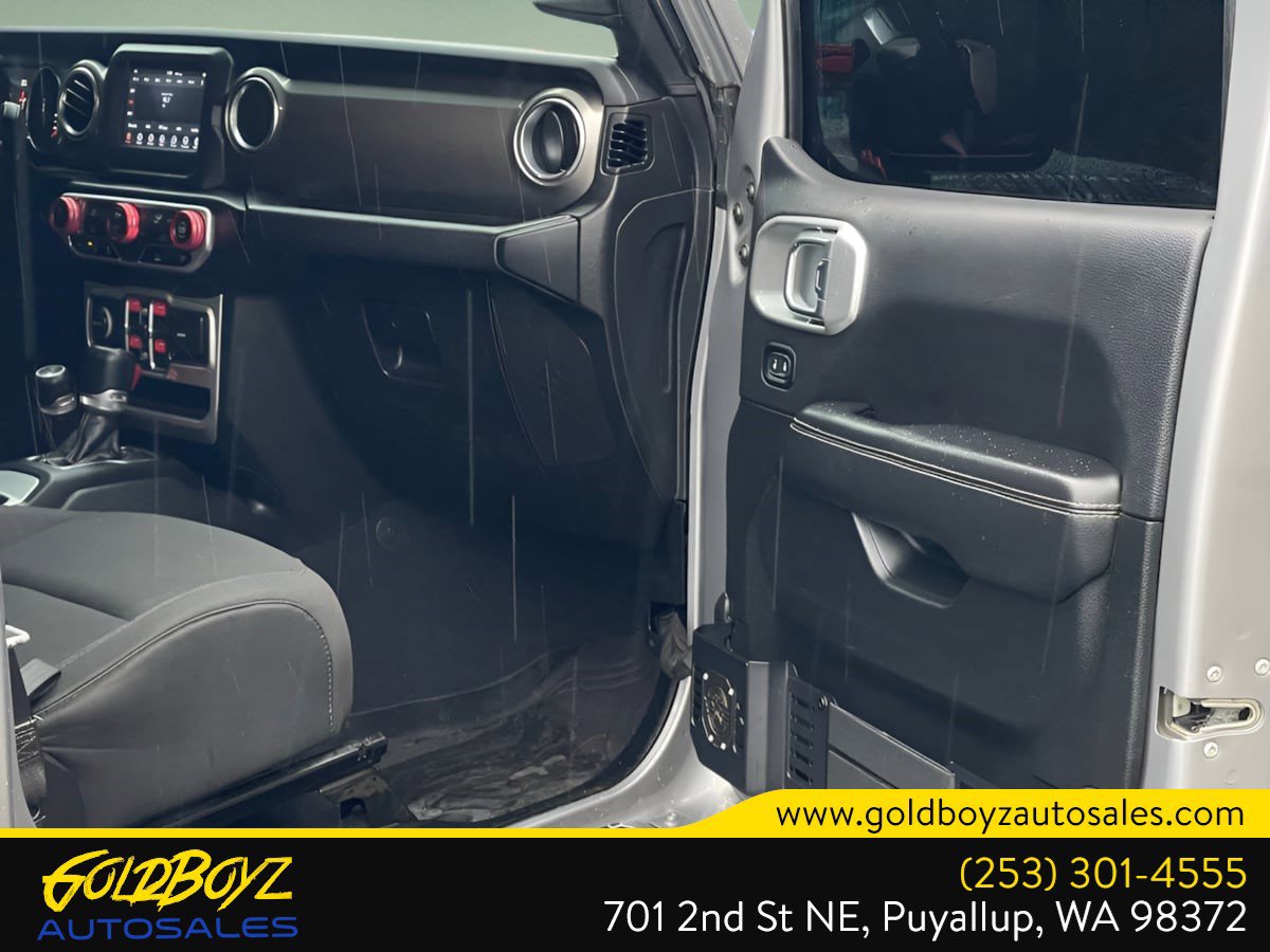 Used 2020 Jeep Gladiator Overland w/ Trailer Tow Package image 13