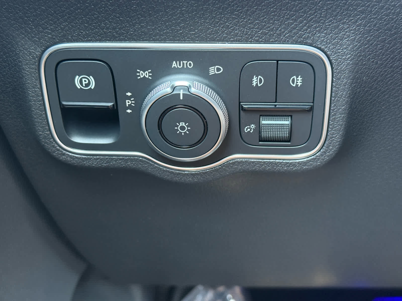 Certified 2026 Mercedes-Benz GLB 250 GLB 250 image 29