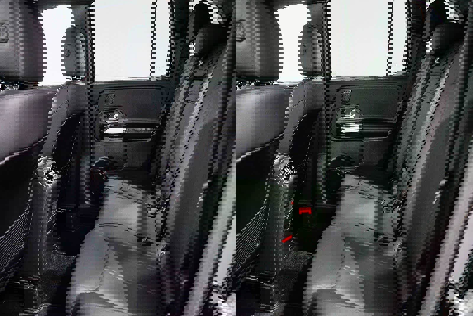 Used 2026 Mercedes-Benz GLB 250 image 18