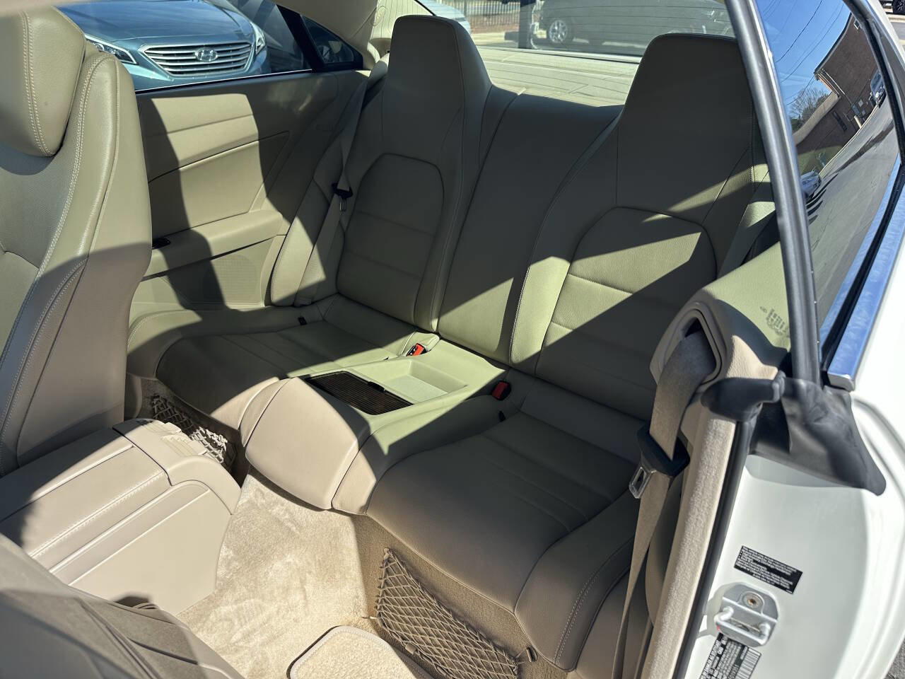 Used 2010 Mercedes-Benz E 350 Coupe image 12