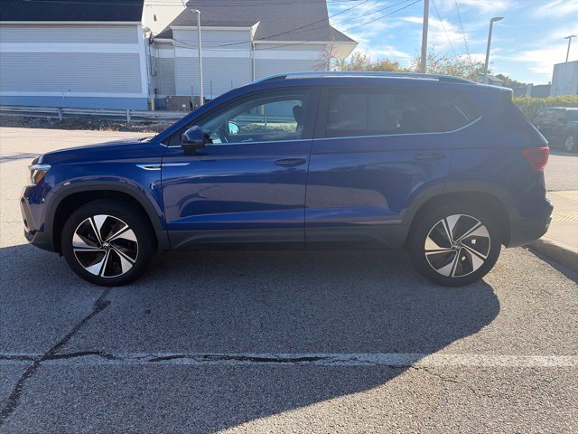 Certified 2023 Volkswagen Taos SE AWD/4WD image 7