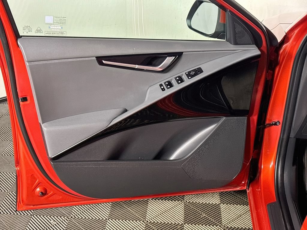 Certified 2023 Kia Niro EX FWD image 11