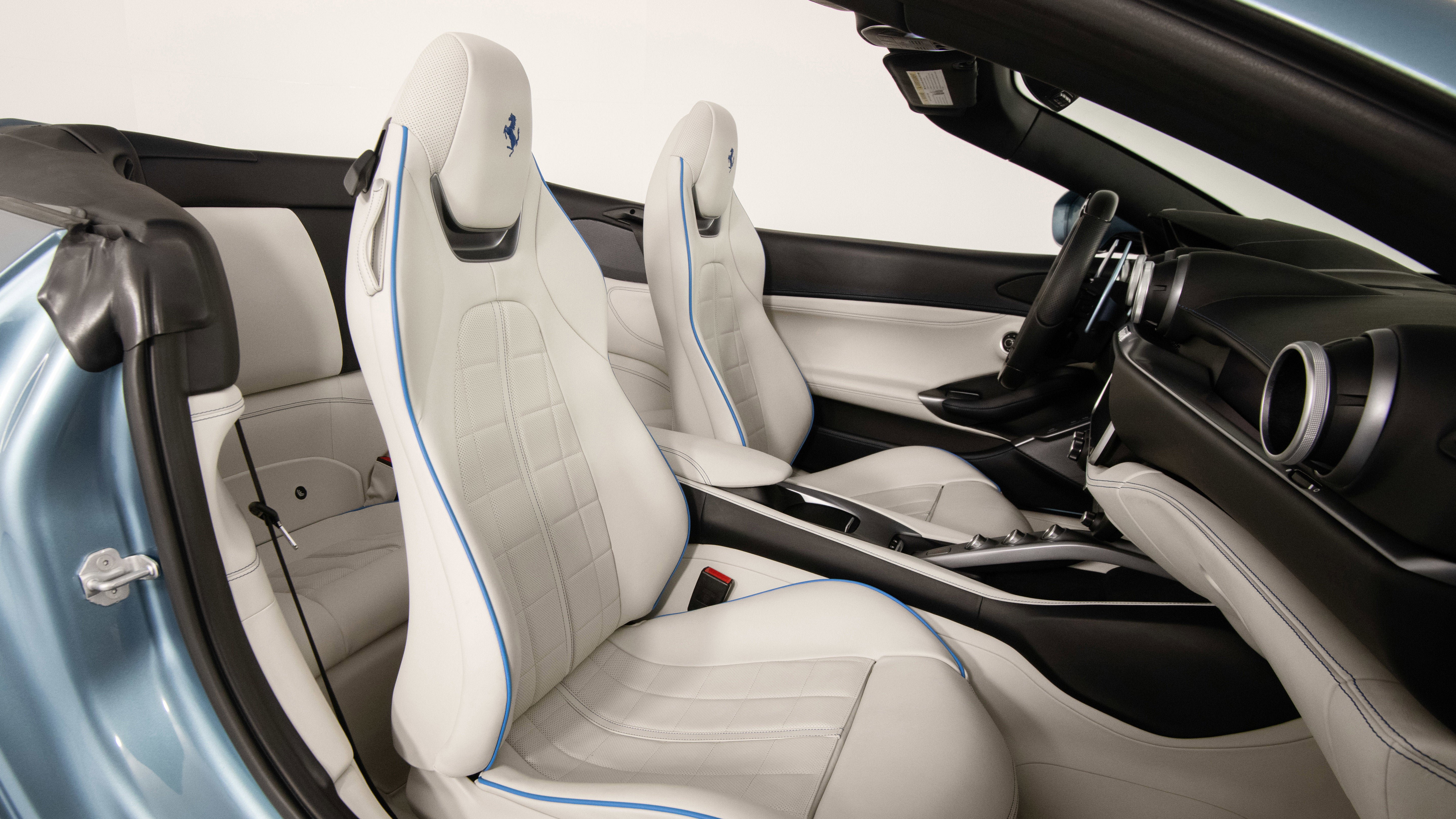 Certified 2023 Ferrari Portofino M RWD image 33