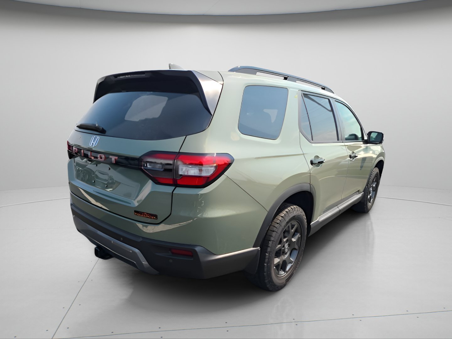 New 2026 Honda Pilot TrailSport image 8