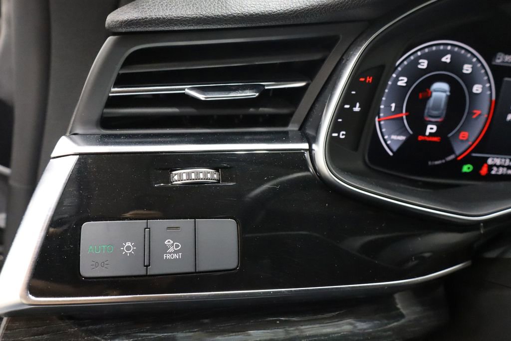 Used 2019 Audi Q8 Premium Plus image 18