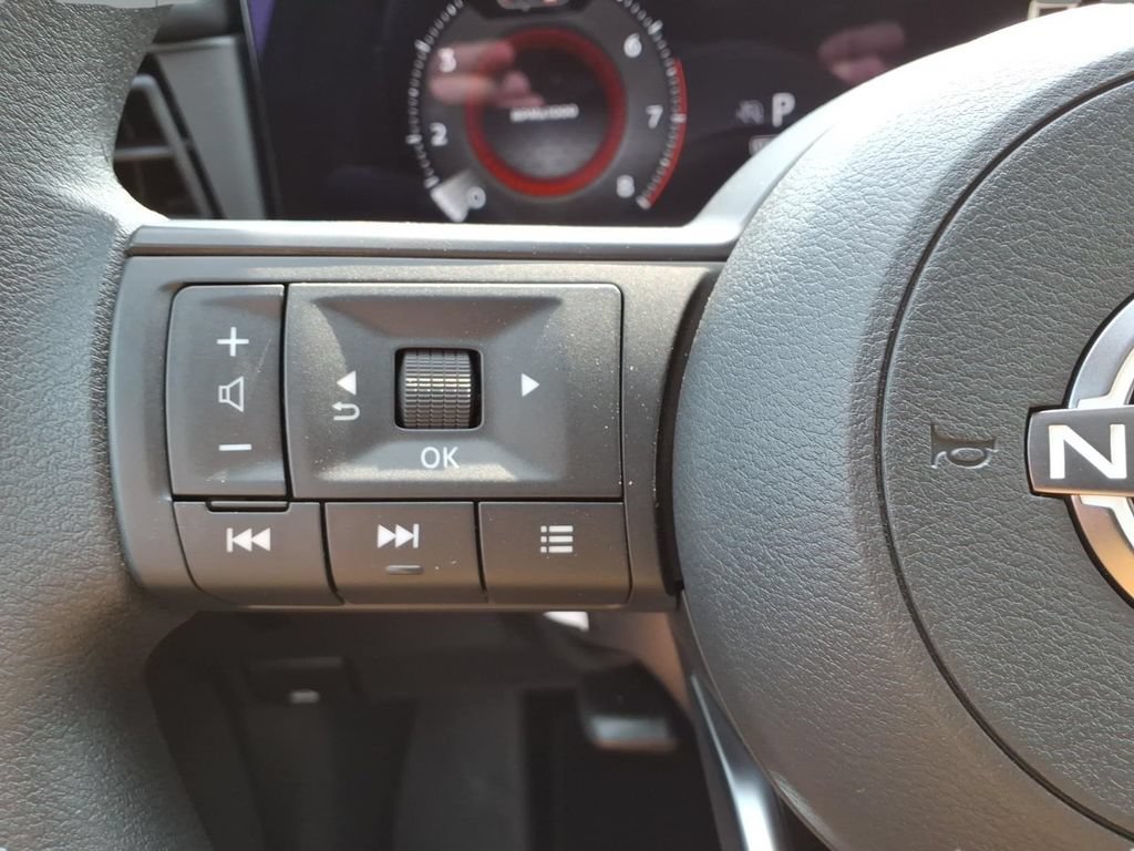 New 2026 Nissan Kicks S FWD image 17