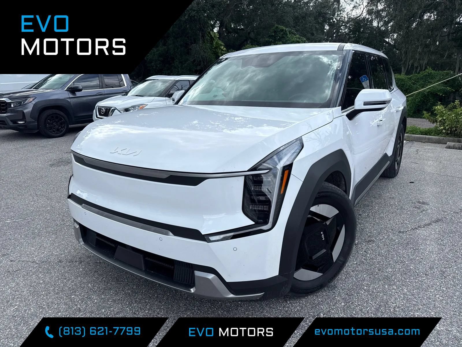 Used 2026 Kia EV9 Light RWD image 1