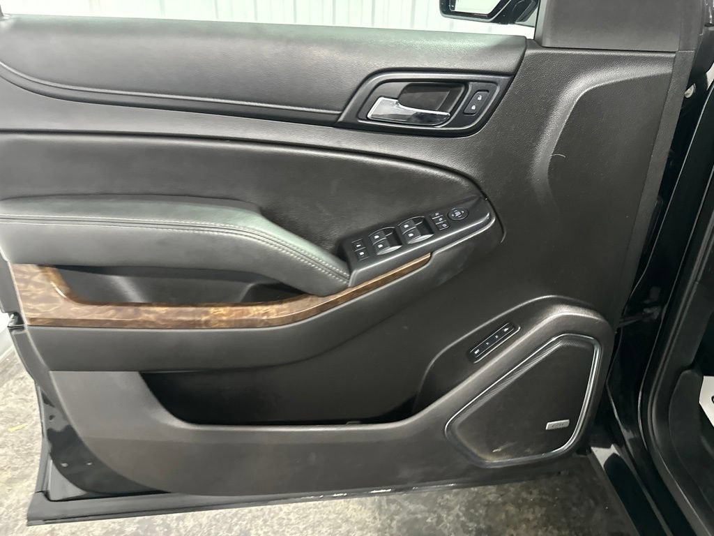 Used 2018 Chevrolet Tahoe LT w/ LT Signature Package AWD/4WD image 10