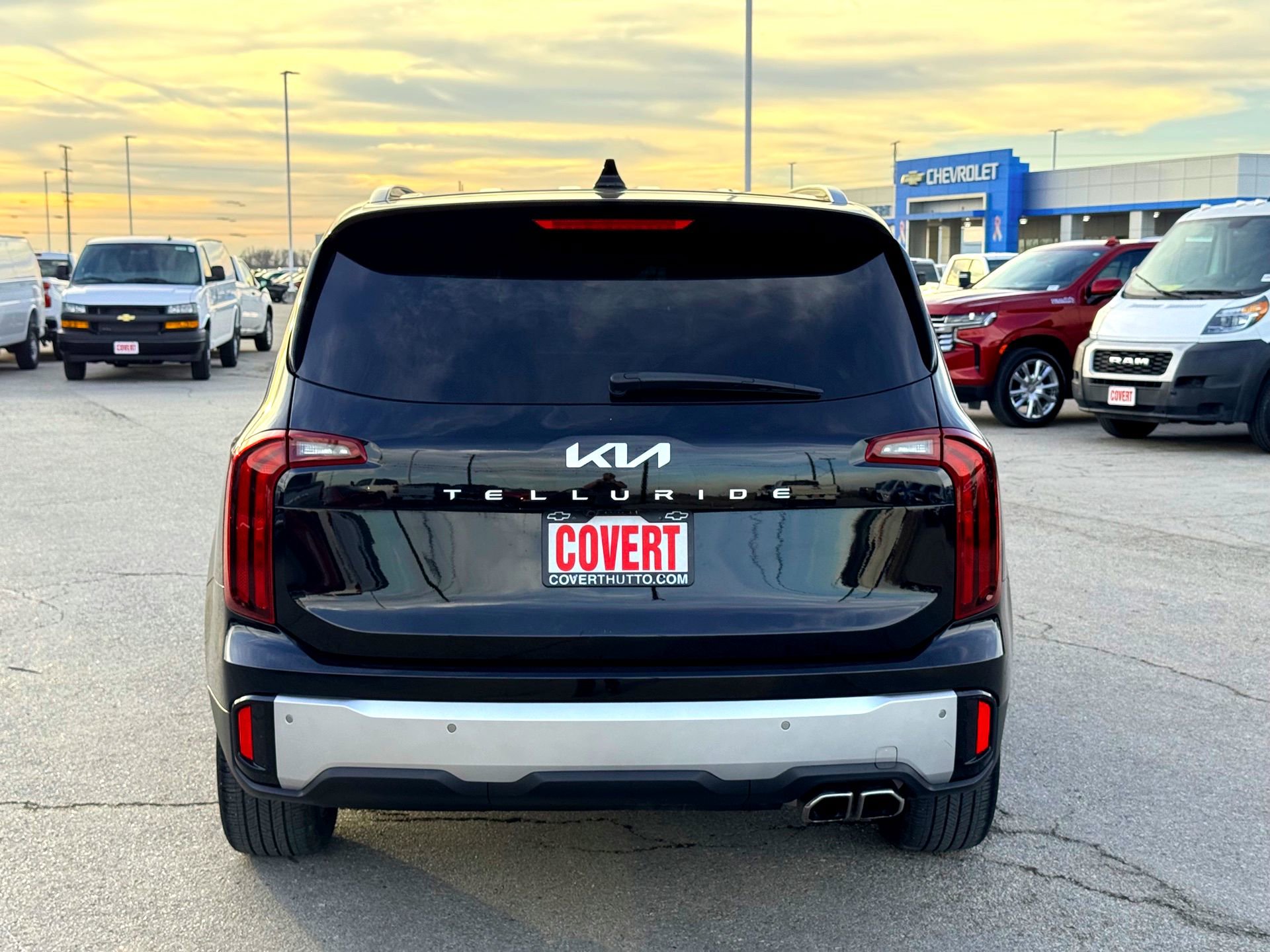 Used 2024 Kia Telluride S image 7