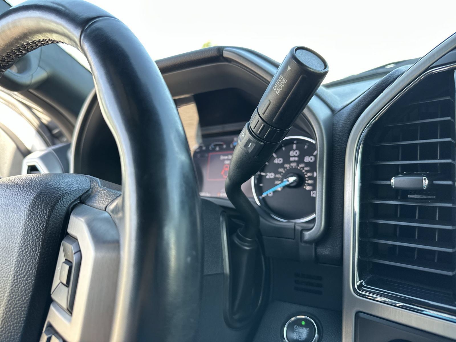 Used 2022 Ford F350 Platinum AWD/4WD image 16