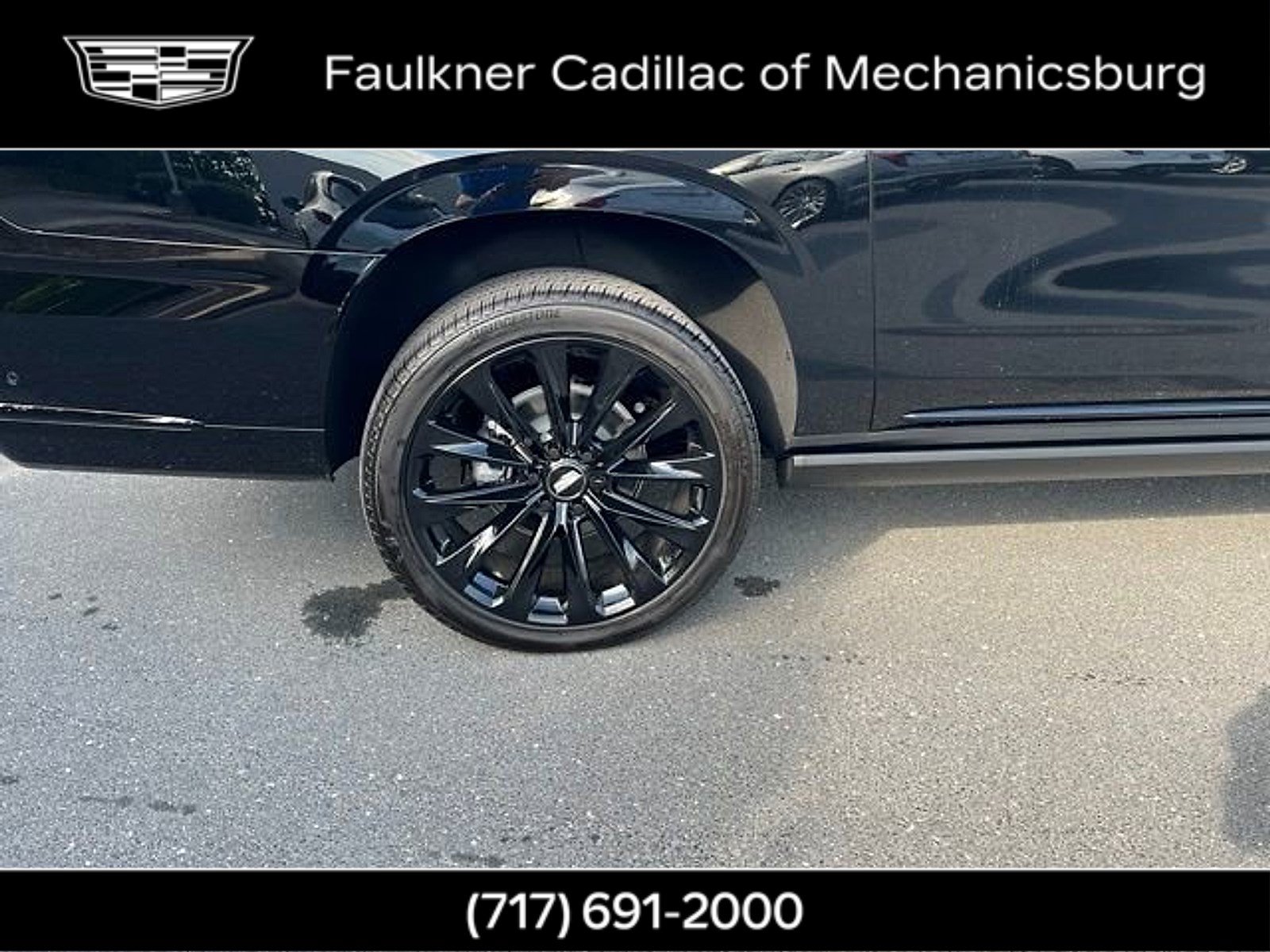 Certified 2026 Cadillac Escalade ESV Platinum Sport w/ LPO, ONYX Package AWD/4WD image 39