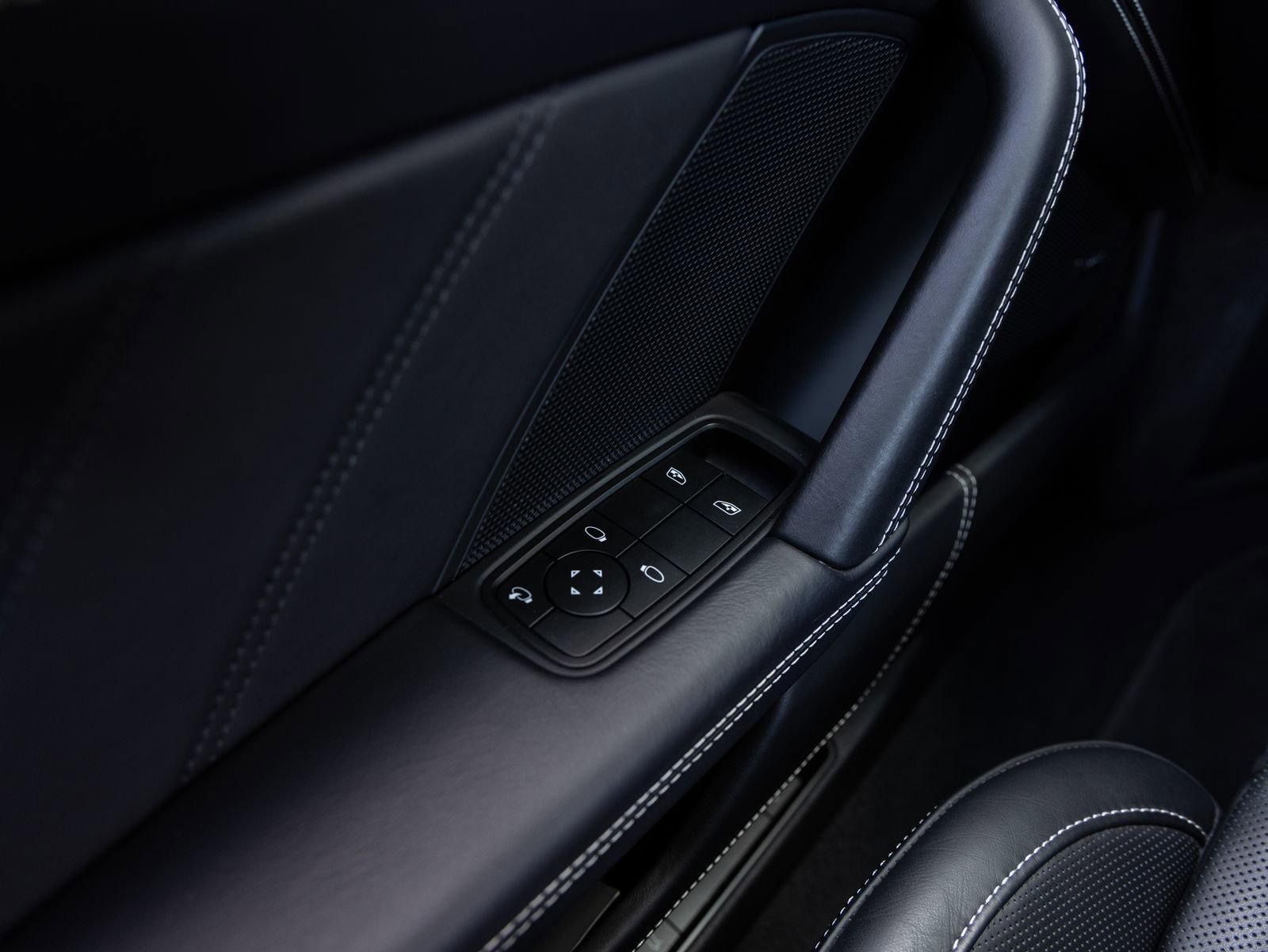 Certified 2024 Porsche 911 Carrera image 21