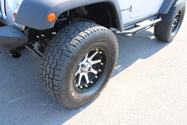 Used 2007 Jeep Wrangler Rubicon w/ Dual Top Group AWD/4WD image 12