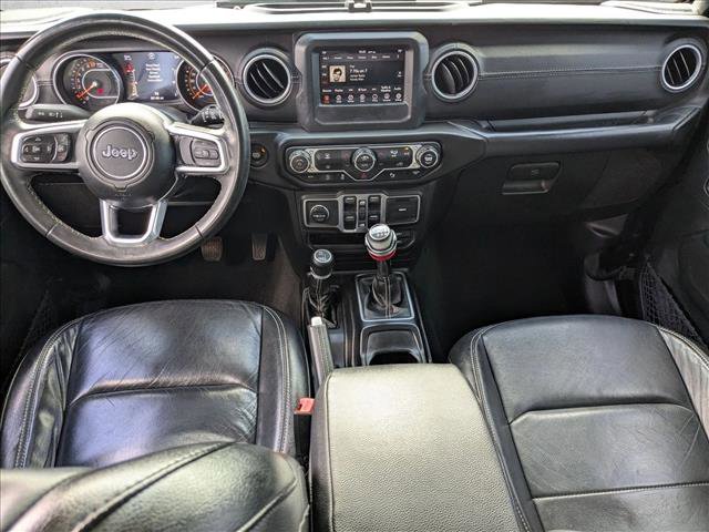 Used 2018 Jeep Wrangler Unlimited Sahara image 16