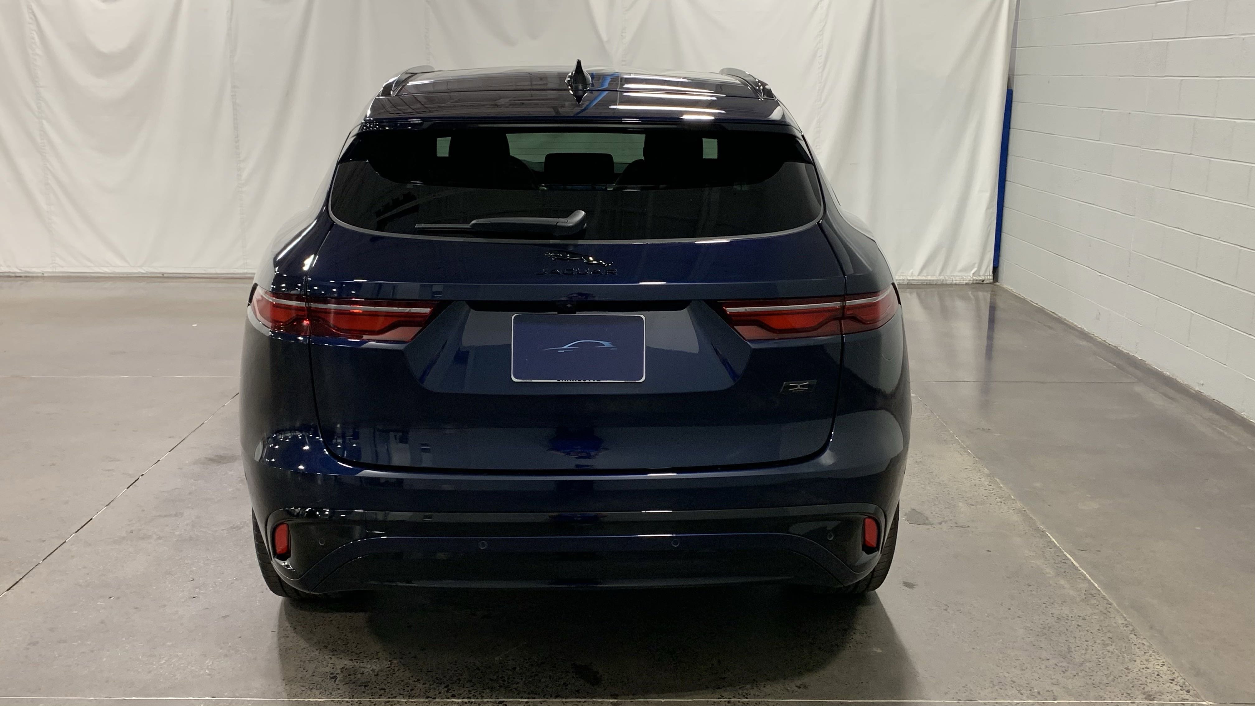 Used 2026 Jaguar F-PACE R-Dynamic S image 8