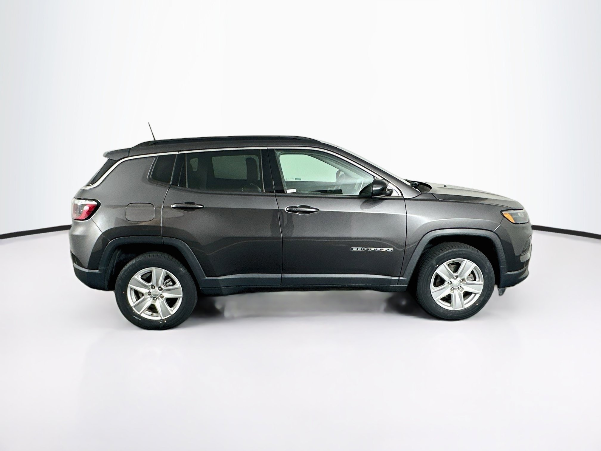 Used 2022 Jeep Compass Latitude AWD/4WD image 10