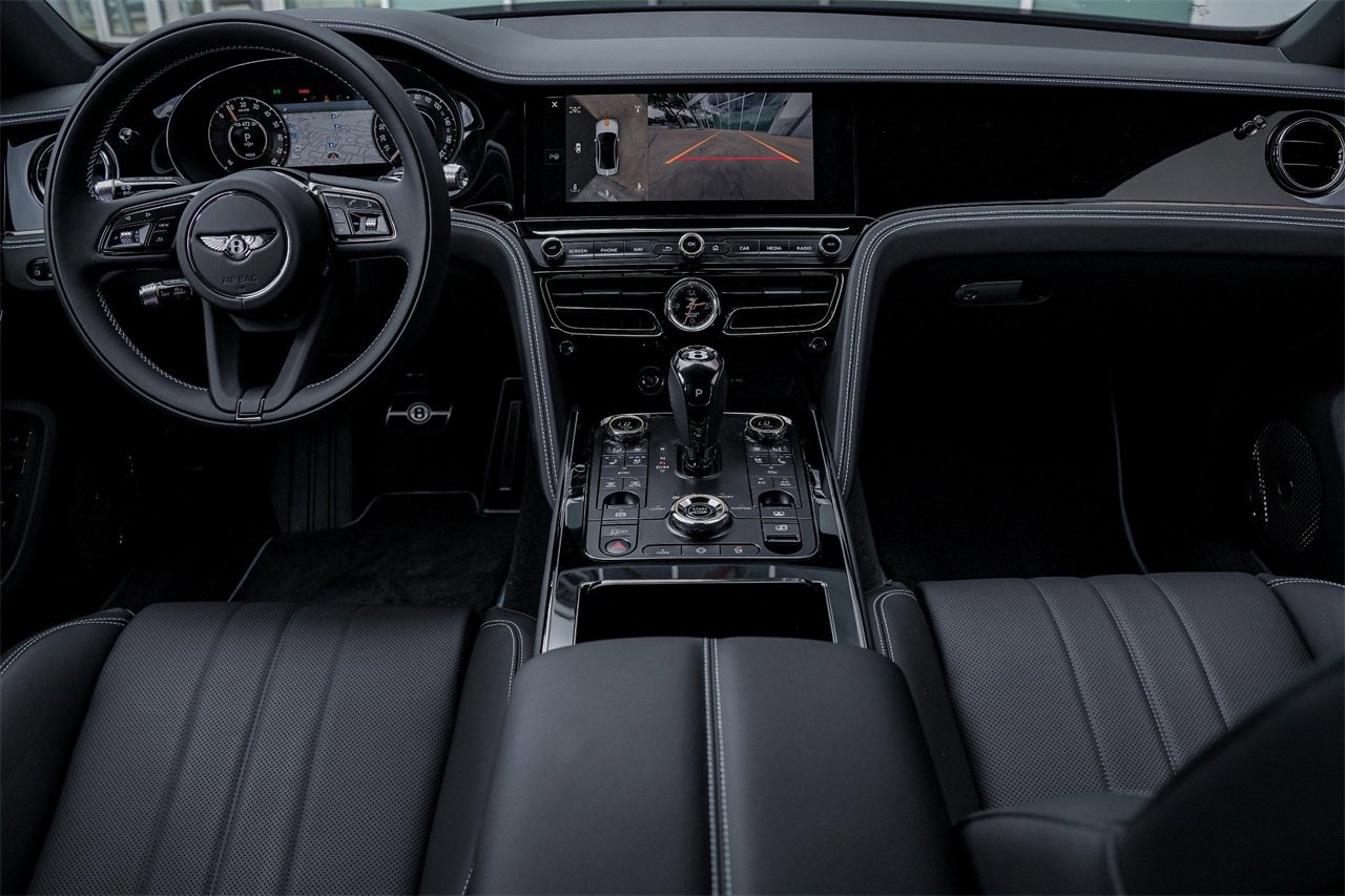 New 2025 Bentley Flying Spur Plug-In Hybrid image 36