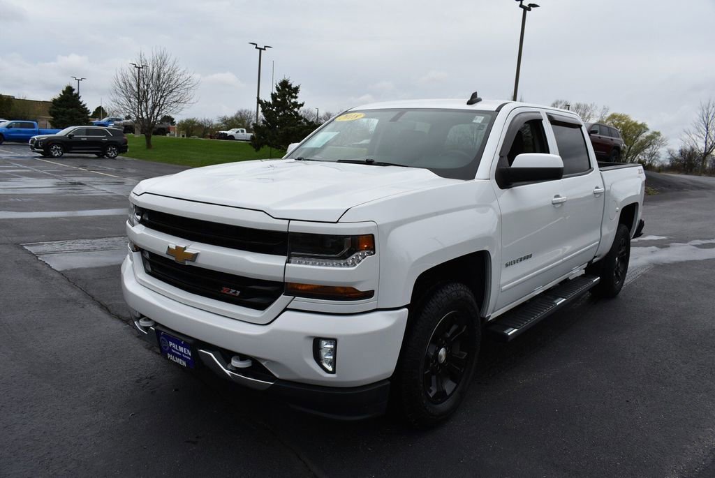 Used 2018 Chevrolet Silverado 1500 LT w/ All Star Edition image 9