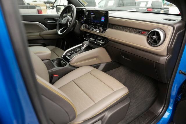Used 2023 Chevrolet Colorado ZR2 w/ ZR2 Convenience Package III image 17