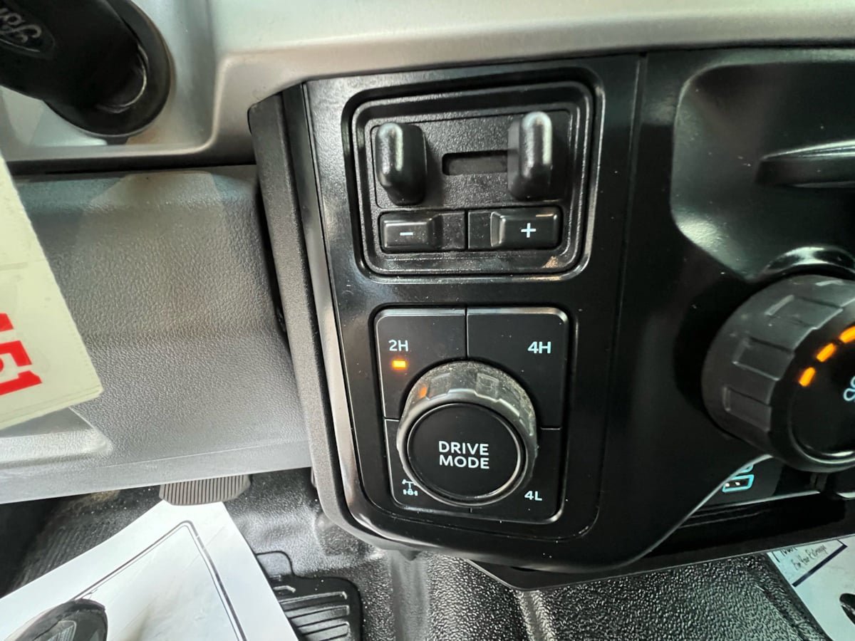 Used 2023 Ford F250 XL w/ FX4 Off-Road Package AWD/4WD image 22