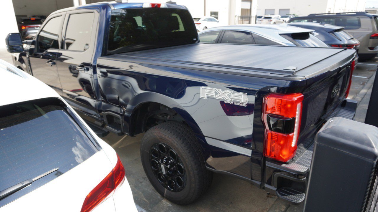 Used 2025 Ford F250 Lariat w/ Black Appearance Package AWD/4WD image 6