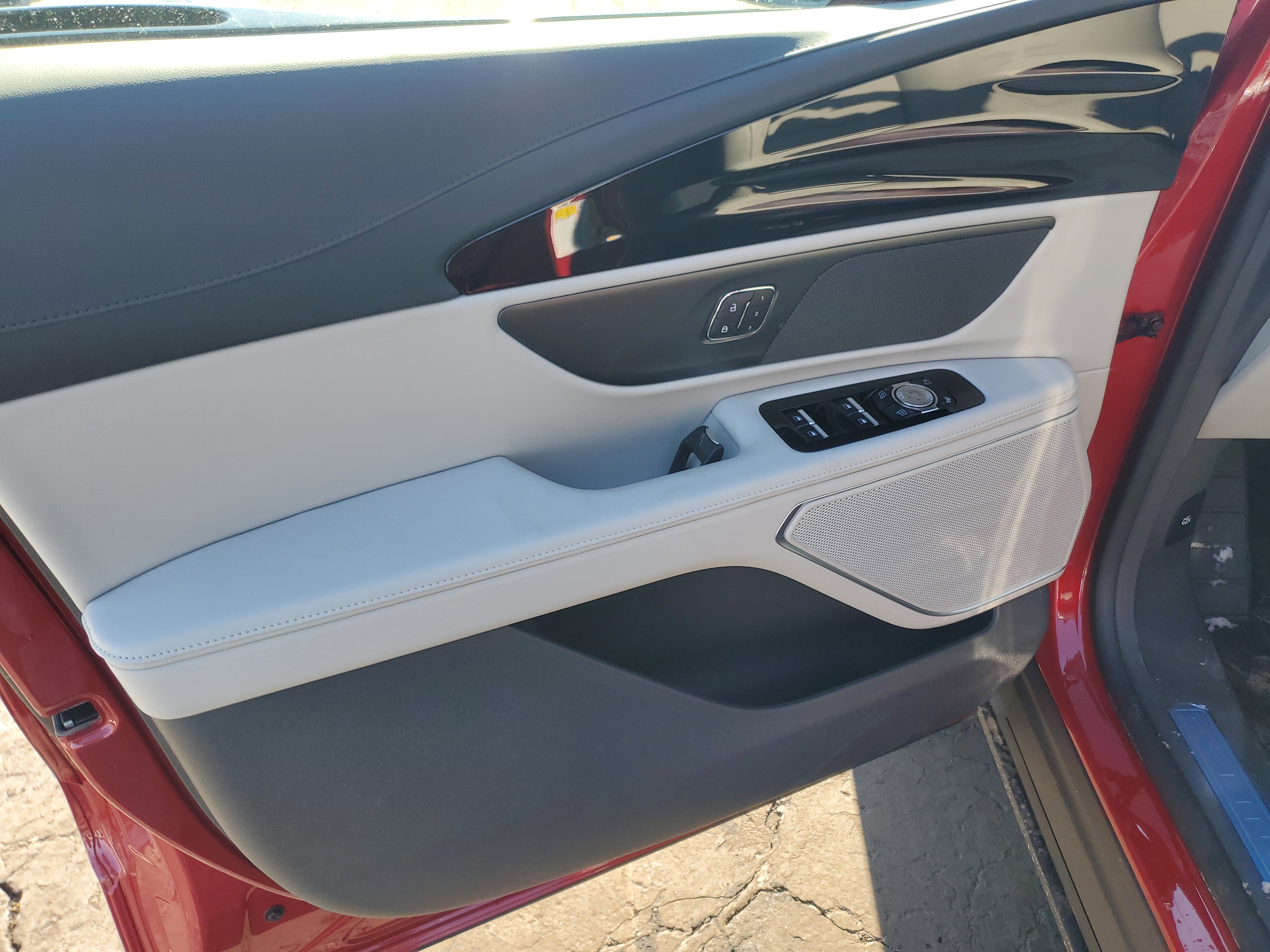 New 2026 Lincoln Nautilus Premier image 8