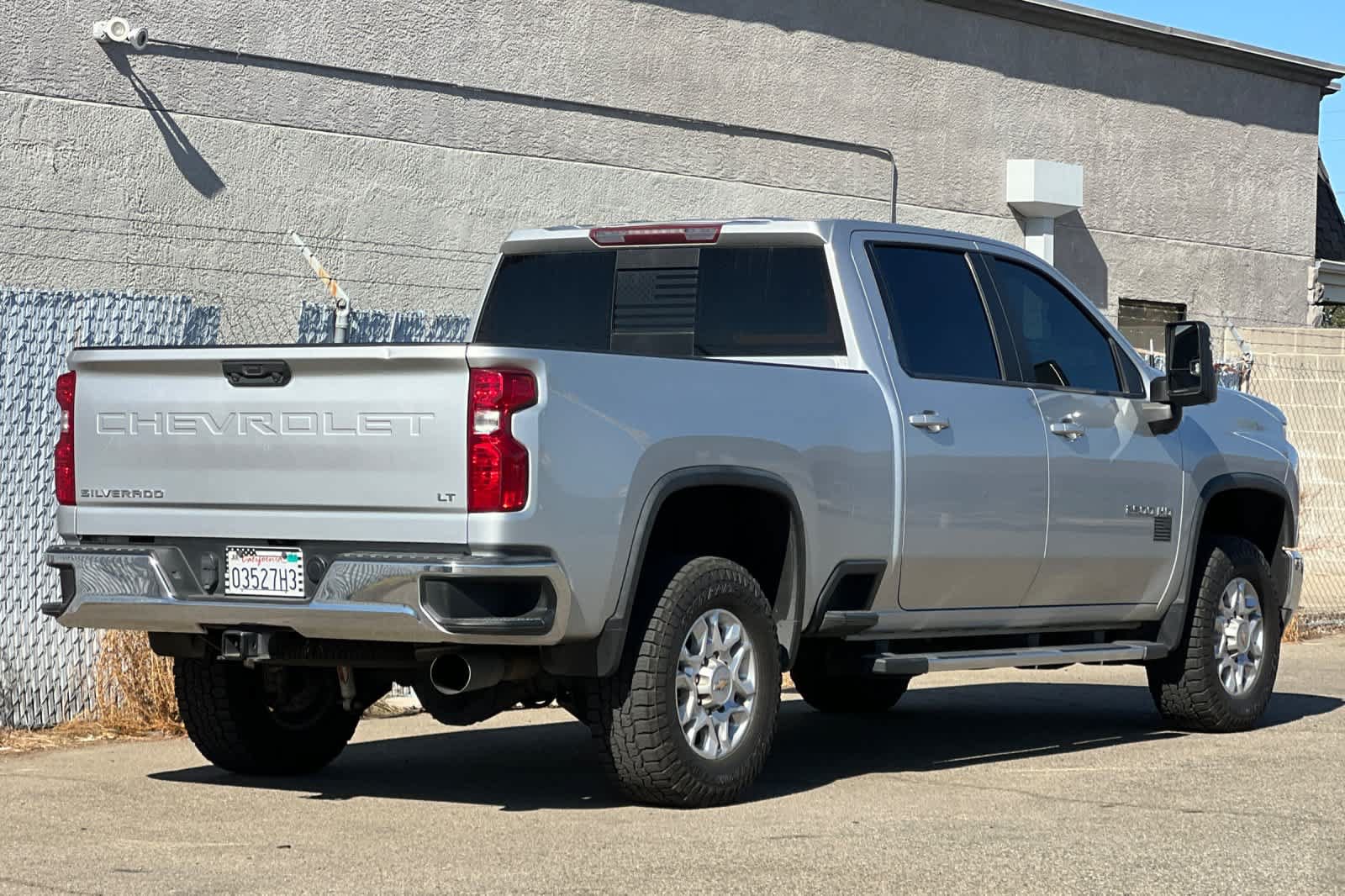 Used 2021 Chevrolet Silverado 2500 LT w/ Convenience Package AWD/4WD image 3