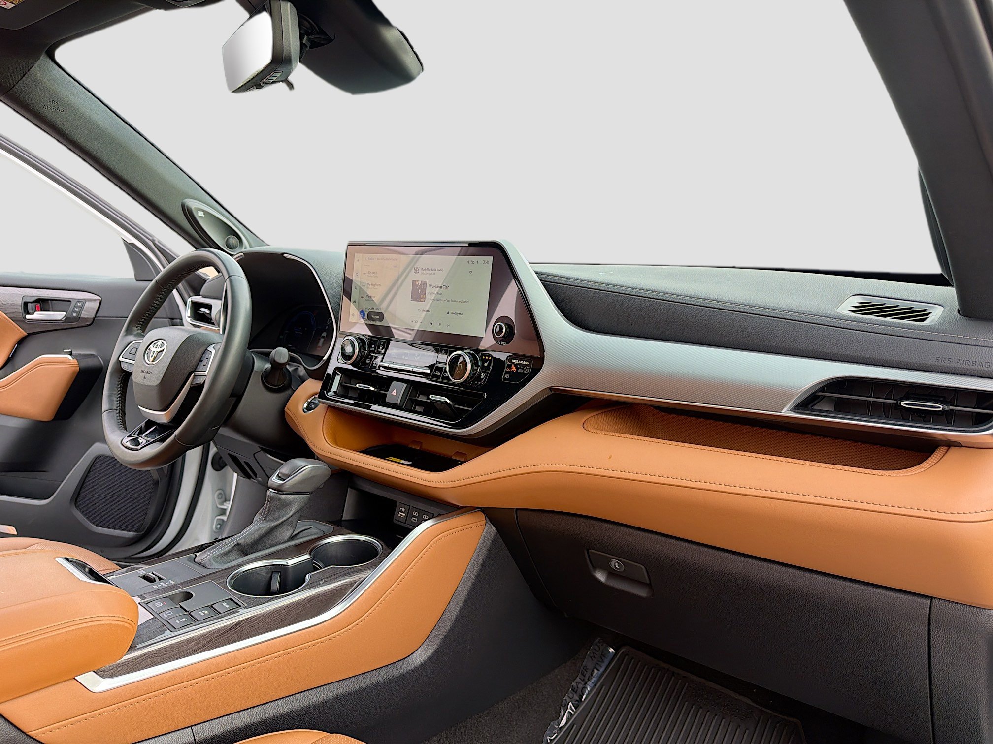 Used 2023 Toyota Highlander Platinum image 5