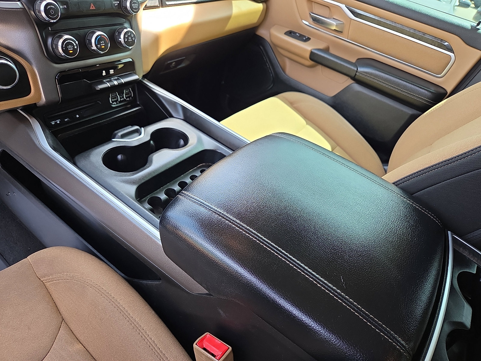 Used 2019 RAM 1500 Big Horn image 25