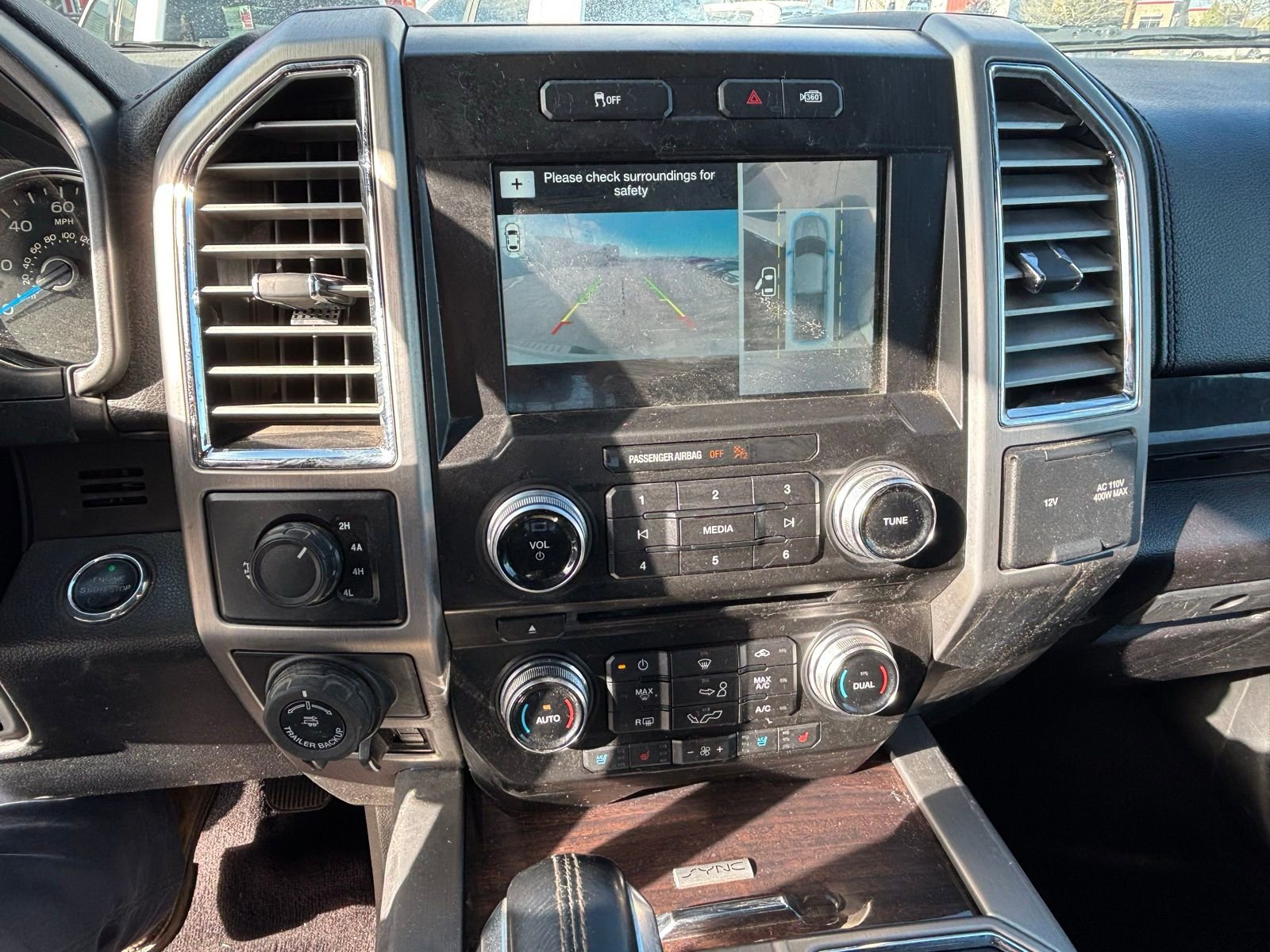Used 2016 Ford F150 Platinum w/ Technology Package AWD/4WD image 13