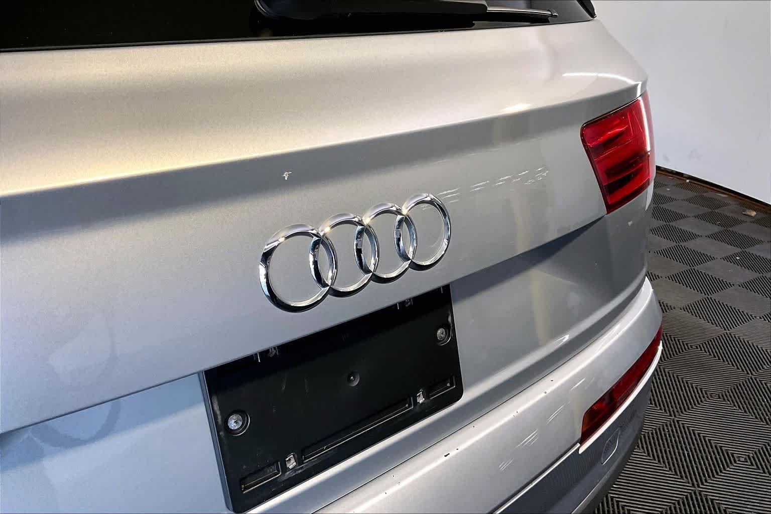 Used 2019 Audi Q7 3.0T Premium Plus w/ Premium Plus Package AWD/4WD image 33