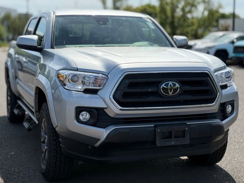 Used 2023 Toyota Tacoma SR5 RWD image 7