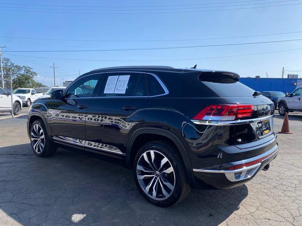 Used 2022 Volkswagen Atlas Cross Sport SEL Premium R-Line AWD/4WD image 7