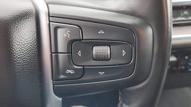 Used 2025 GMC Sierra 1500 SLT image 13