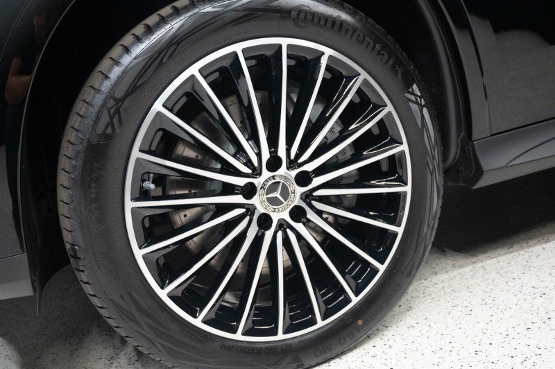 New 2026 Mercedes-Benz GLC 300 4MATIC image 9