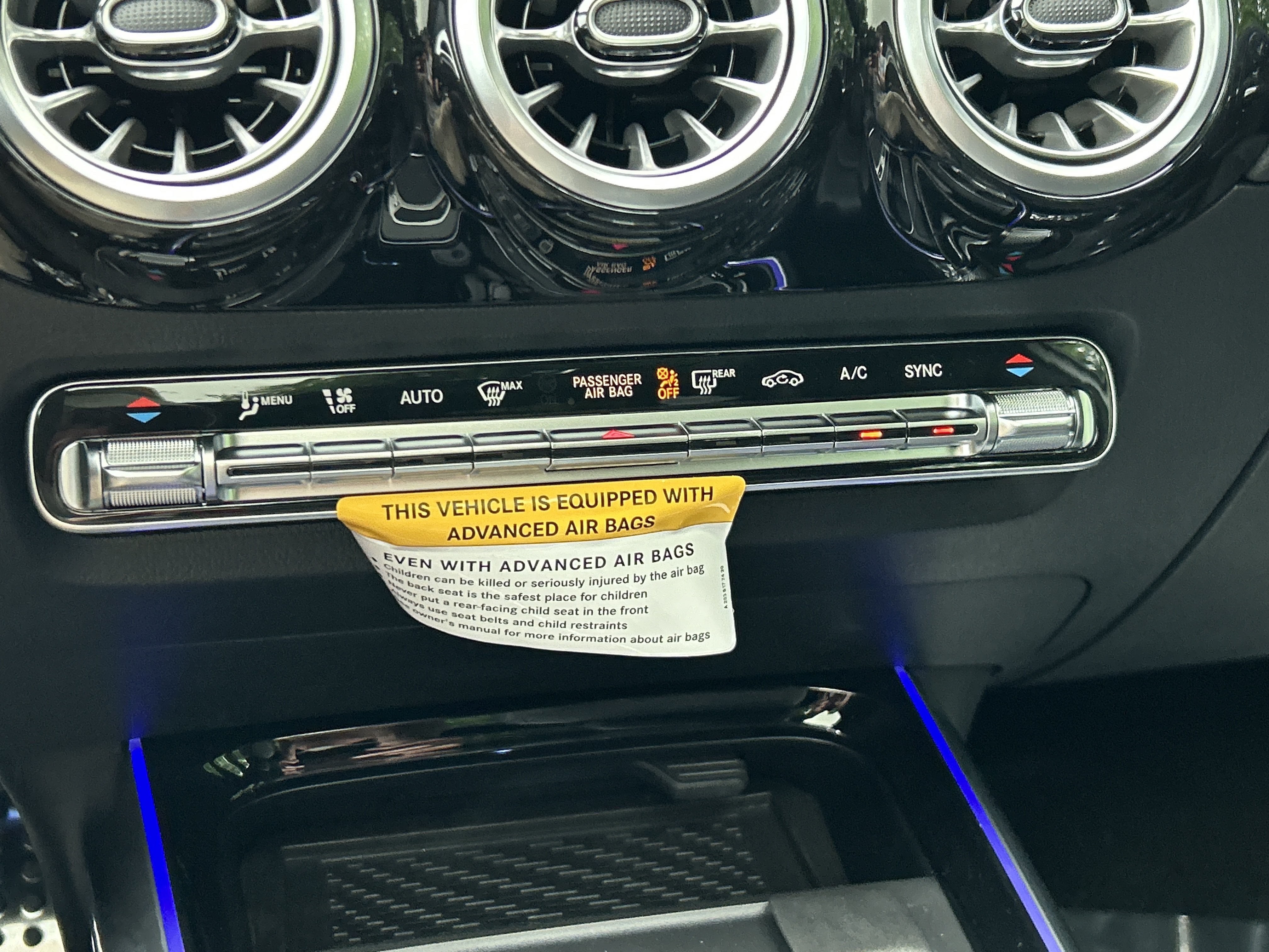 New 2026 Mercedes-Benz GLA 35 AMG 4MATIC image 29