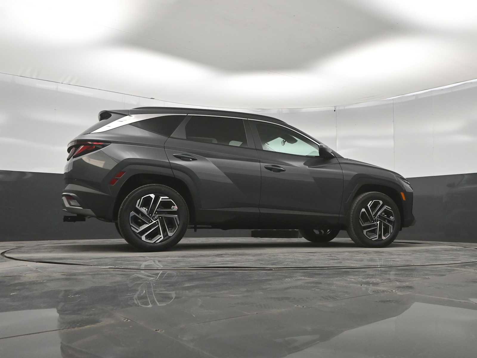 New 2026 Hyundai Tucson SEL Plus w/ Tow & Go Package AWD/4WD image 33