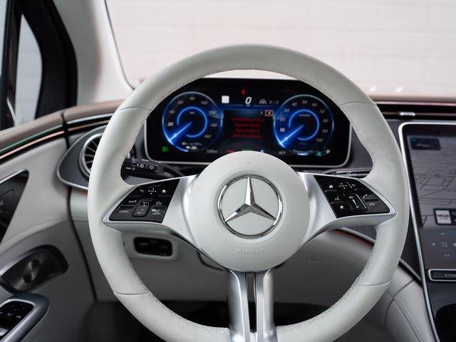 Used 2023 Mercedes-Benz EQE 500 4MATIC SUV image 21