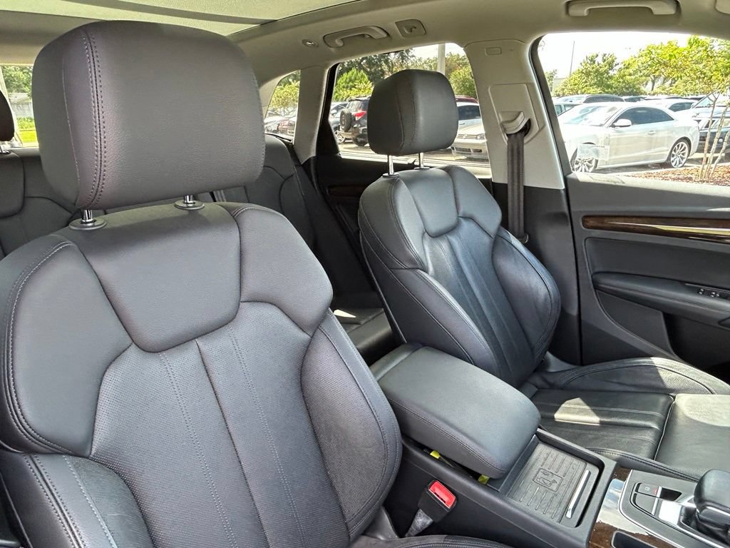 Used 2019 Audi Q5 2.0T Premium Plus w/ Premium Plus Package AWD/4WD image 43