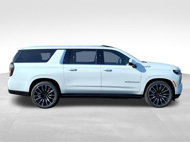 New 2026 Chevrolet Suburban High Country AWD/4WD image 2