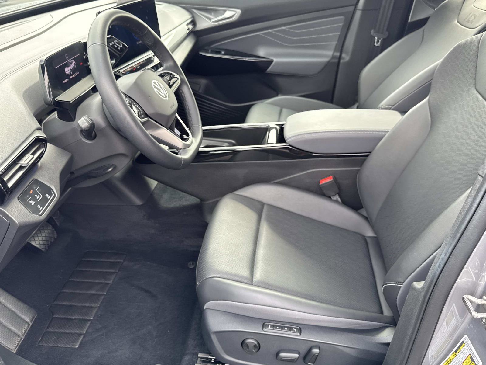 Certified 2023 Volkswagen ID.4 Pro S Plus RWD image 15
