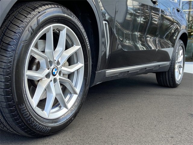 Certified 2022 BMW X5 xDrive40i w/ Premium Package image 9