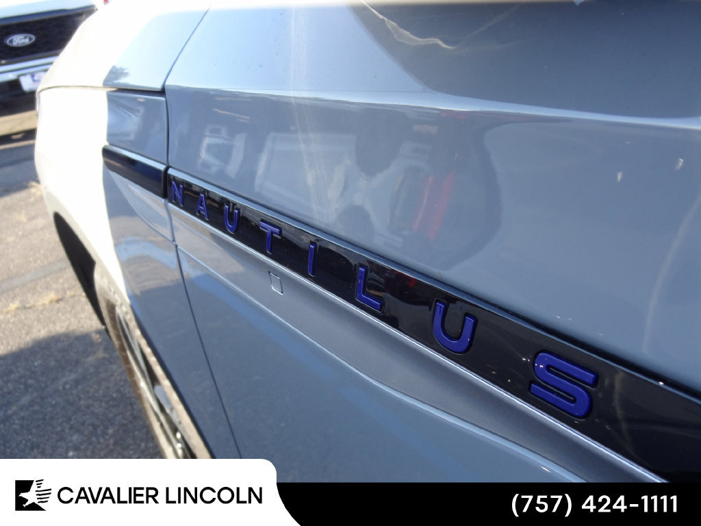 Used 2026 Lincoln Nautilus Premier w/ Equipment Group 102A AWD/4WD image 14