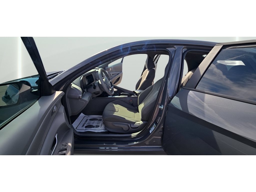 Used 2026 Hyundai Elantra Sport FWD image 24