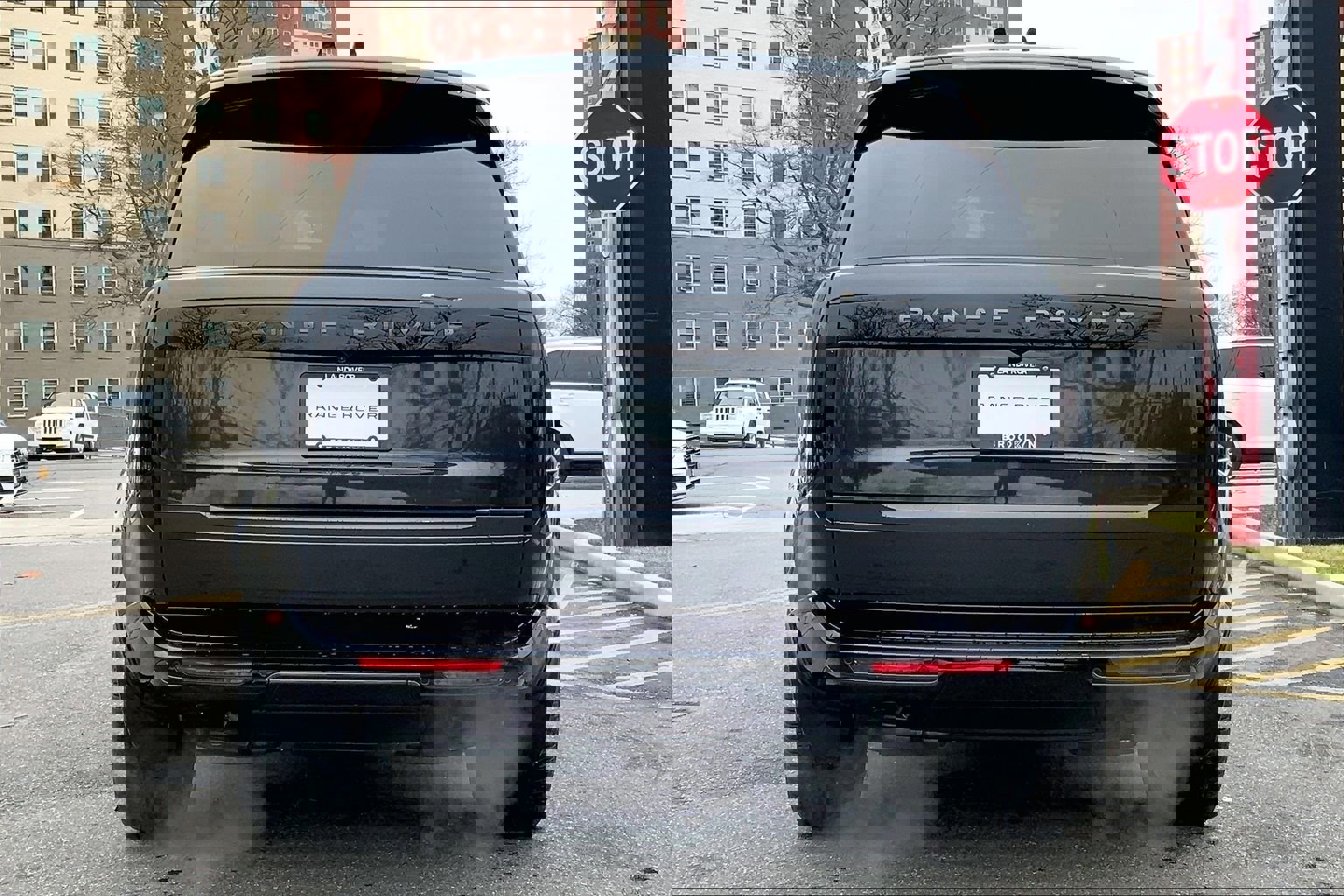 New 2026 Land Rover Range Rover SE image 4