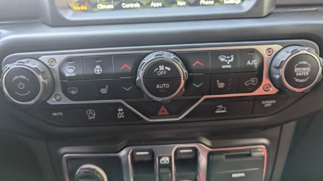 Used 2021 Jeep Gladiator Mojave w/ Dual Top Group image 31