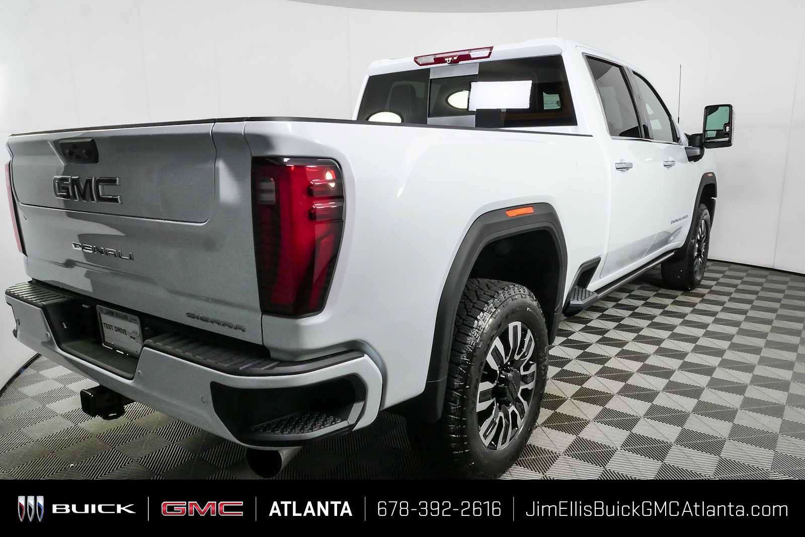 New 2026 GMC Sierra 2500 Denali Ultimate AWD/4WD image 3