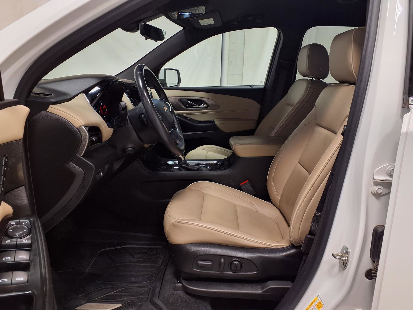 Used 2022 Chevrolet Traverse Premier w/ LPO, Floor Liner Package FWD image 24