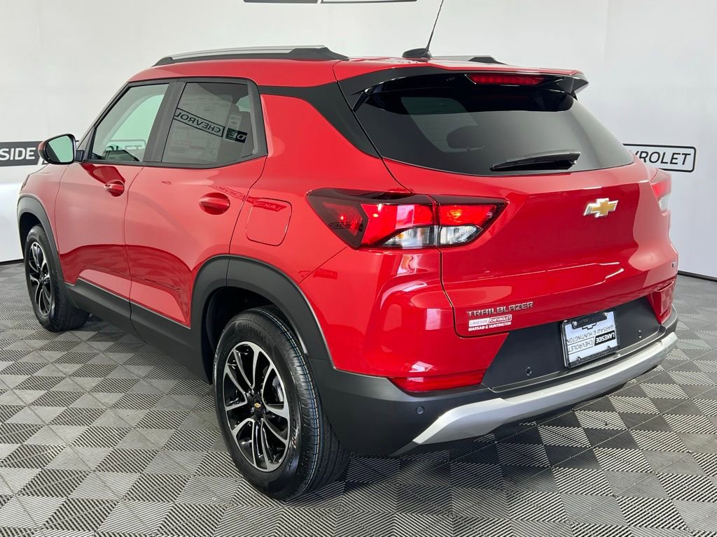 New 2026 Chevrolet TrailBlazer LT w/ Convenience Package FWD image 4