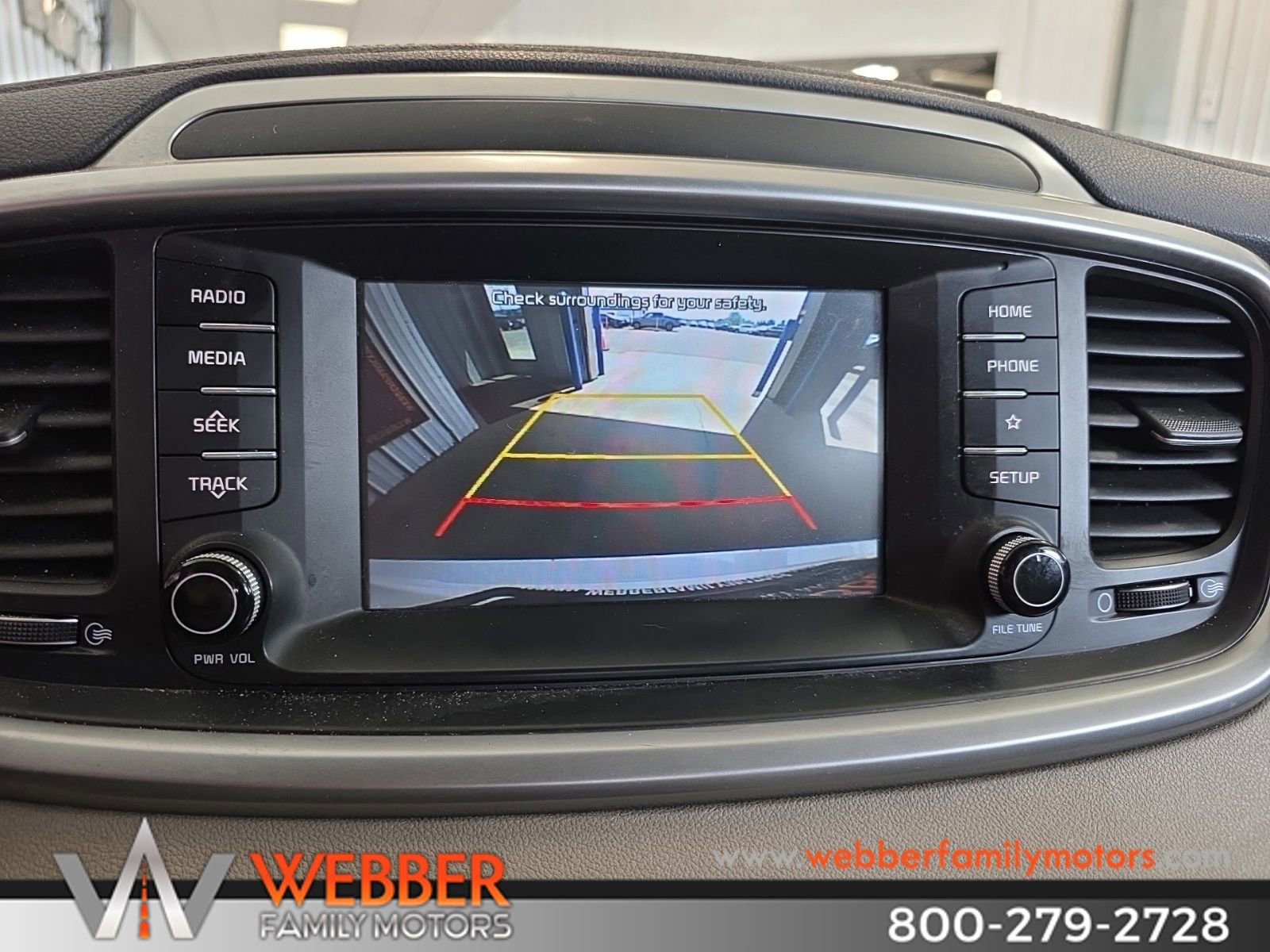 Used 2019 Kia Sorento AWD V6 image 18